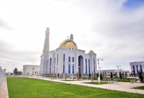 В Туркменистане отмечают священный праздник Ораза байрамы
