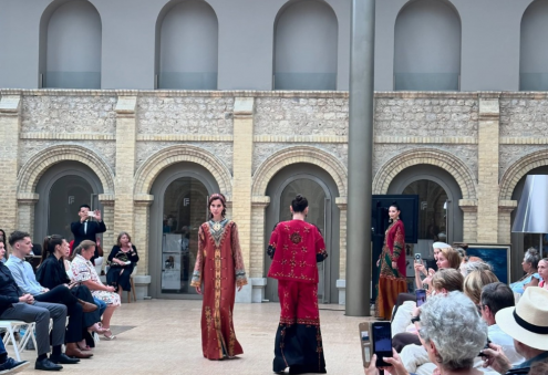 Türkmen milli lybaslary Fransiýadaky halkara moda görkezilişinde tanyşdyryldy