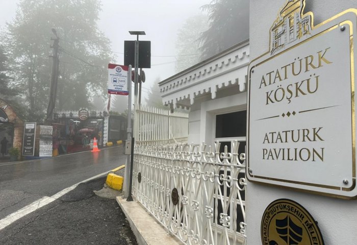 Делегация туркменских журналистов посетила павильон Ататюрка в Трабзоне Делегация туркменских журналистов посетила павильон Ататюрка в Трабзоне