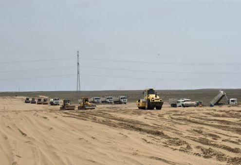 Строительство автомобильной дороги «Туркменбаши–Гарабогаз–граница Казахстана» ведётся высокими темпами