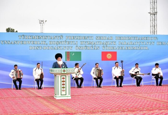 Туркменистан направил гумпомощь Кыргызстану