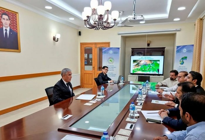 Türkmenistan ile Pakistan, büyük ortak projelerin uygulanmasını görüştü