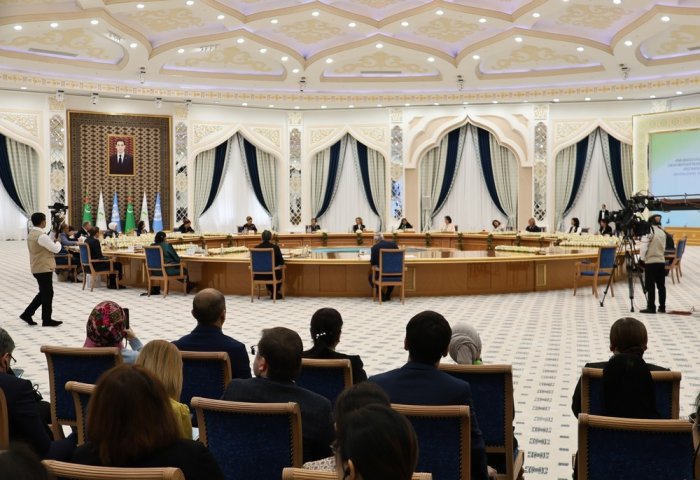 Türkmenistanda geçirilen halkara maslahat çagalaryň bähbidine ählumumy hyzmatdaşlygy pugtalandyrýar Türkmenistanda geçirilen halkara maslahat çagalaryň bähbidine ählumumy hyzmatdaşlygy pugtalandyrýar