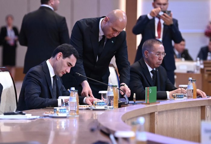 Astana sammitinde raýat saparlary boýunça Başlangyç kabul edildi Astana sammitinde raýat saparlary boýunça Başlangyç kabul edildi