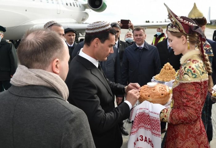 Serdar Berdimuhamedow ÝHG mejlisine gatnaşmak üçin Kazana bardy Serdar Berdimuhamedow ÝHG mejlisine gatnaşmak üçin Kazana bardy