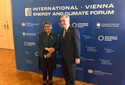 Gurbanguly Berdimuhamedov Meets UN and UNIDO Officials in Austria