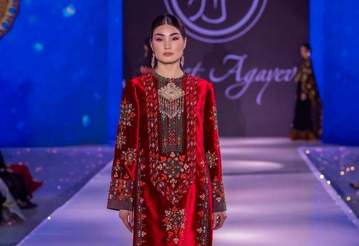 Turkmen Designer Jennet Agaeva Gains Recognition Among Italian Fashion designers Turkmen Designer Jennet Agaeva Gains Recognition Among Italian Fashion designers