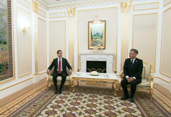 Turkmen President Receives Kawasaki Heavy Industries Vice President