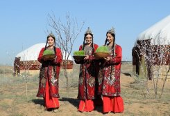 Turkmenistan Reschedules Day Off For Nowruz Holiday