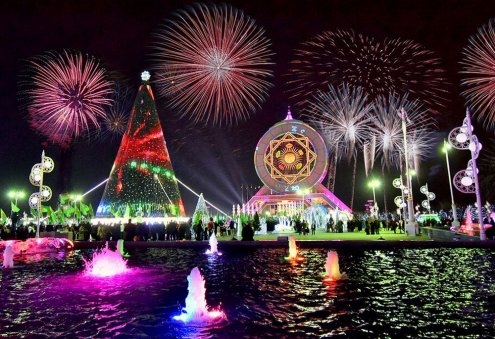 В Туркменистане началась подготовка к новогодним праздникам