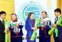 Turkmenistan Grants Permanent Residence Permits to 146 People