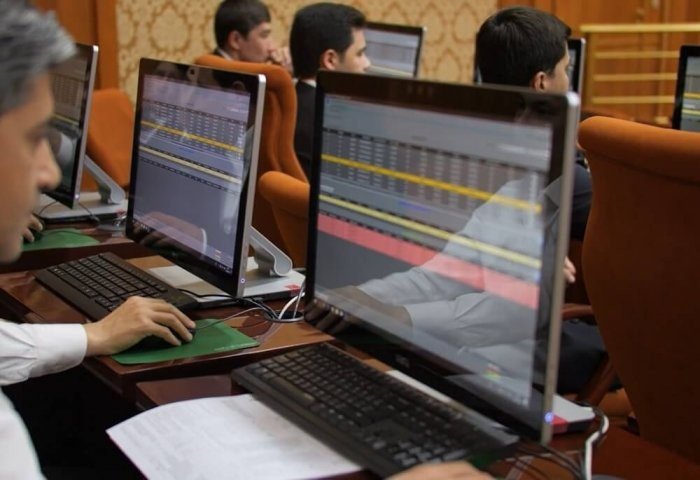 Торги на ГТСБТ: большим спросом пользовалась нефтехимическая продукция Торги на ГТСБТ: большим спросом пользовалась нефтехимическая продукция