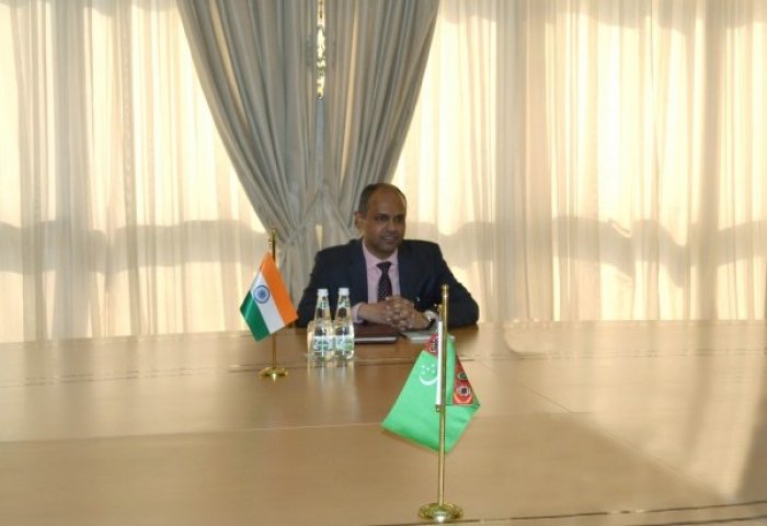 Türkmen Dışişleri Bakanı yeni Hindistan Büyükelçisi ile TAPI hattını görüştü