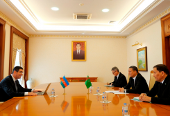 Turkmenistan and Azerbaijan Discuss Customs Digitalization