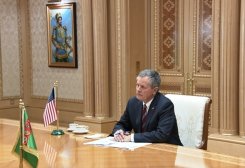 Turkmenistan, U.S. Discuss Trade, Energy and Regional Cooperation Prospects