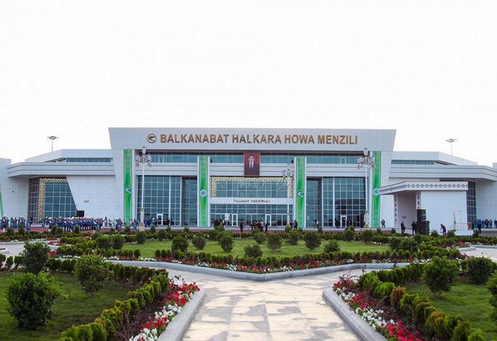 В Туркменистане открыли новый международный аэропорт Балканабат В Туркменистане открыли новый международный аэропорт Балканабат