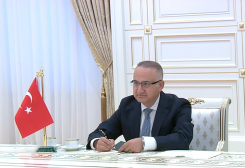Turkmen President Receives New Turkish Ambassador