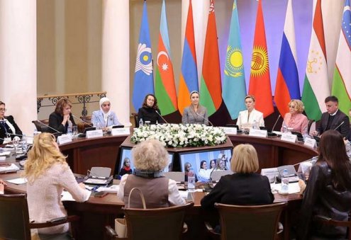 Туркменистан укрепляет гуманитарное сотрудничество в рамках «Содружества моды» в Санкт-Петербурге