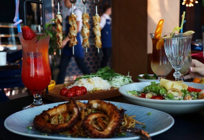 Ресторан Balykçy предлагает большой выбор рыбных блюд