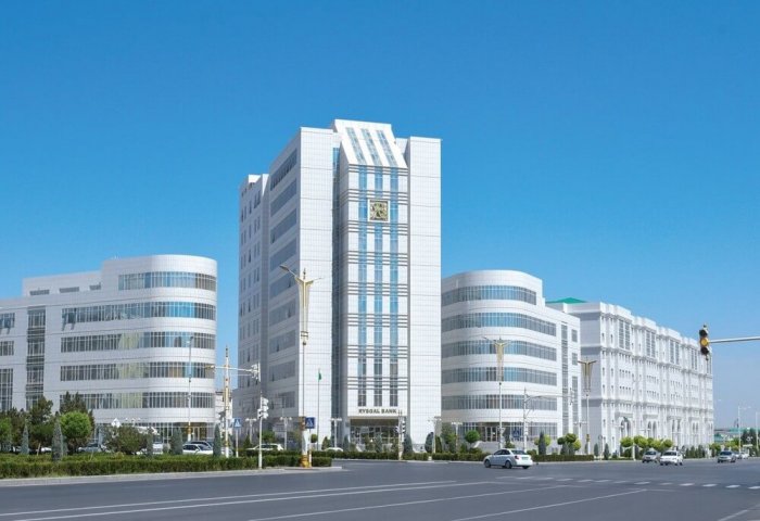 Türkmenistanyň banklarynyň beren karzlarynyň galyndylarynyň möçberi 88,4 milliard manatdan geçdi Türkmenistanyň banklarynyň beren karzlarynyň galyndylarynyň möçberi 88,4 milliard manatdan geçdi