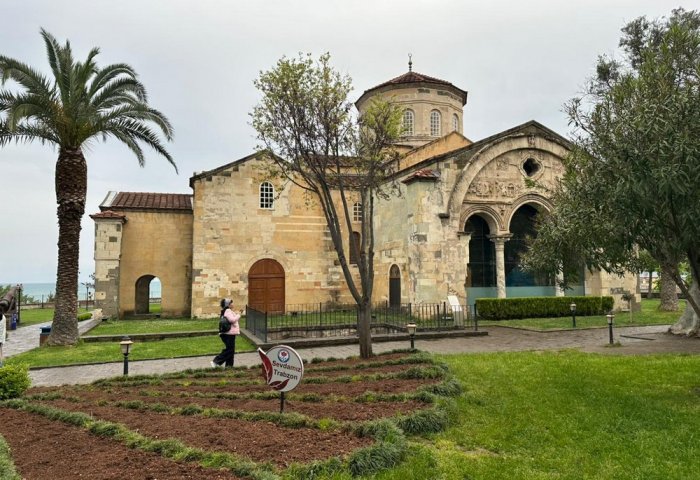 Trabzondaky Keramatly Sofiýa ybadathanasy – gadymy sungatyň we taryhyň gaznasy Trabzondaky Keramatly Sofiýa ybadathanasy – gadymy sungatyň we taryhyň gaznasy