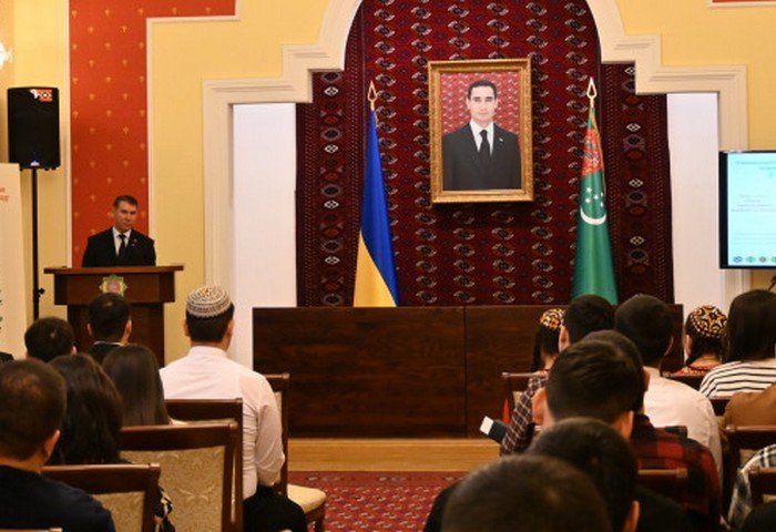 Посольство Туркменистана в Украине организовало мероприятие, посвящённое 300-летию Махтумкули Фраги