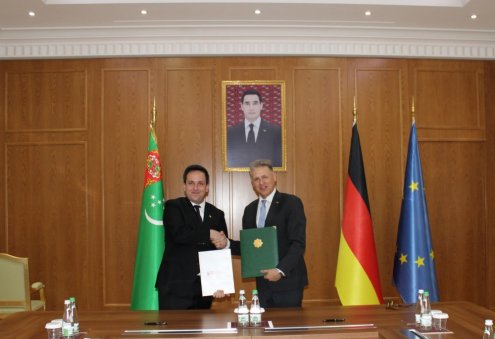 Turkmenistan, GIZ Expand Partnership on Trans-Caspian Transport Corridor