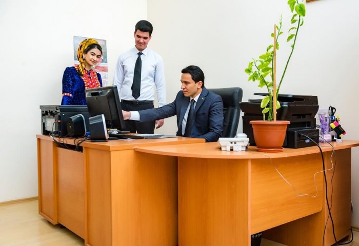 Türkmen temsilcileri işgücü ve istihdam konulu eğitim seminerine katıldılar Türkmen temsilcileri işgücü ve istihdam konulu eğitim seminerine katıldılar