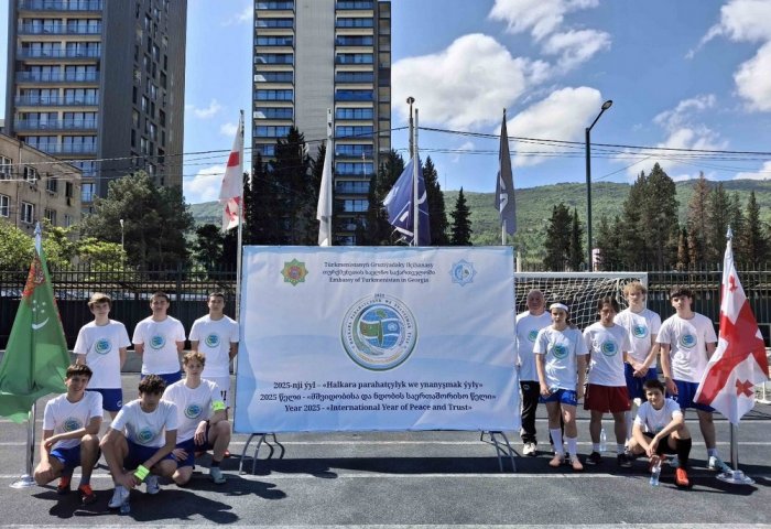 Tbiliside Halkara parahatçylyk we ynanyşmak ýylyna bagyşlanyp futbol ýaryşy geçirildi Tbiliside Halkara parahatçylyk we ynanyşmak ýylyna bagyşlanyp futbol ýaryşy geçirildi