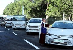 Archman Sanatorium Receives Vehicles on Behalf of Turkmen President