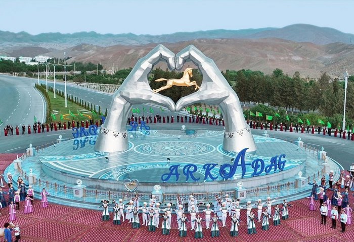 Arkadag Unveils "Taýçanak" Monument and "Ahalteke Atlar" Avenue Arkadag Unveils "Taýçanak" Monument and "Ahalteke Atlar" Avenue