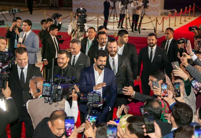 Türkmenistan, ‘’Arkadagyň Säheri’’ başlıklı uluslararası film festivaline ev sahipliği yaptı Türkmenistan, ‘’Arkadagyň Säheri’’ başlıklı uluslararası film festivaline ev sahipliği yaptı