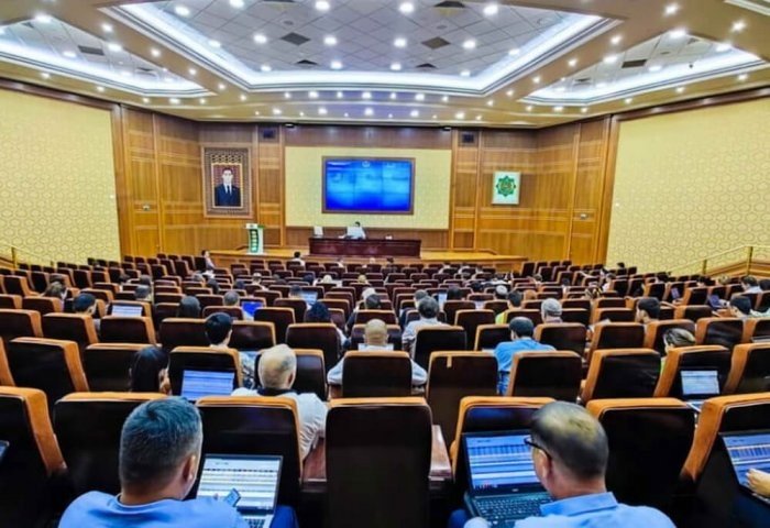 TDHÇMB-däki söwdalaşyklar: 49,5 million manatlyk nebithimiýa önümleri satyldy TDHÇMB-däki söwdalaşyklar: 49,5 million manatlyk nebithimiýa önümleri satyldy