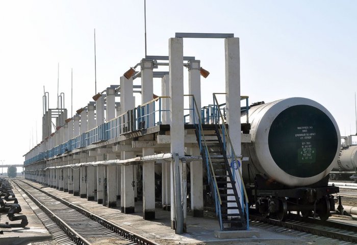 Seýdiniň nebit kärhanasy 135 müň tonna önümi gaýtadan işledi Seýdiniň nebit kärhanasy 135 müň tonna önümi gaýtadan işledi