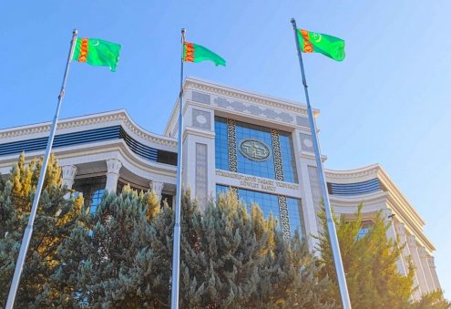 Turkmenistan's Banks Extend Loans Exceeding 88 Billion Manats