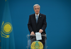 Gurbanguly Berdimuhamedov Congratulates Kassym-Jomart Tokayev on First Kurultai Elections