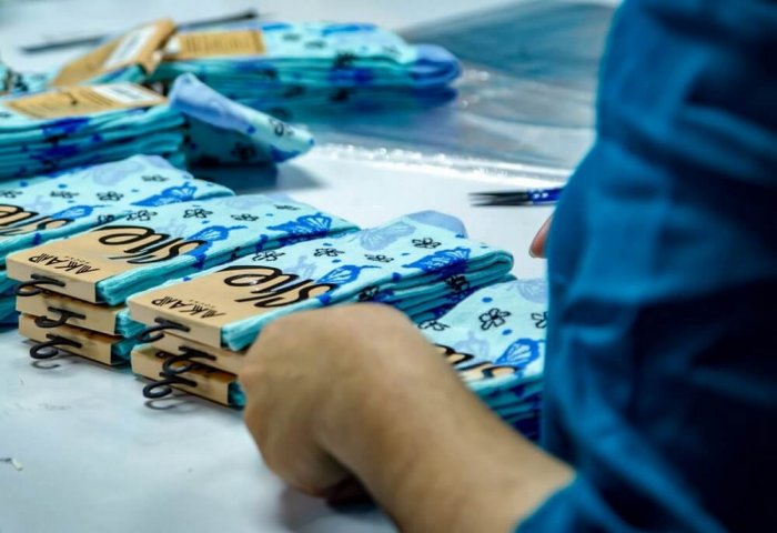 Dört milyon çiftin uzerinde Akar marka çorap ihraç edildi Dört milyon çiftin uzerinde Akar marka çorap ihraç edildi