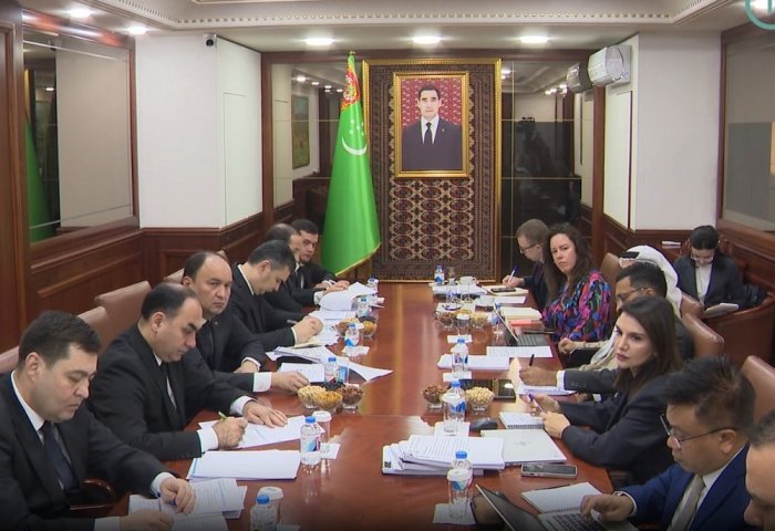 “Türkmennebit” ADNOC we “Petronas” bilen täze taslamalary durmuşa geçirmegi maslahatlaşdy “Türkmennebit” ADNOC we “Petronas” bilen täze taslamalary durmuşa geçirmegi maslahatlaşdy