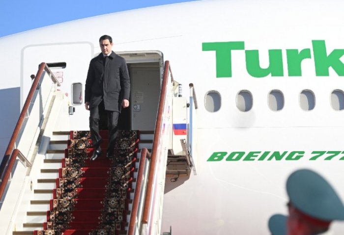 Serdar Berdimuhamedow Ýeňiş güni mynasybetli dabaralara gatnaşmak üçin Moskwa geldi Serdar Berdimuhamedow Ýeňiş güni mynasybetli dabaralara gatnaşmak üçin Moskwa geldi