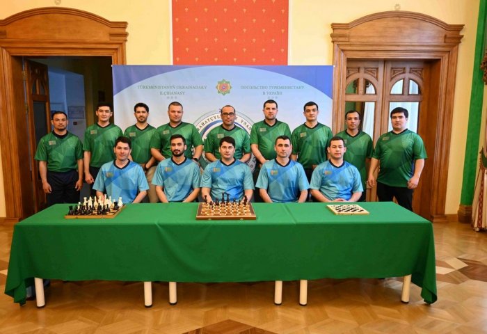 Türkmenistanyň Ukrainadaky ilçihanasy Bütindünýä saglyk güni mynasybetli sport çäresini geçirdi Türkmenistanyň Ukrainadaky ilçihanasy Bütindünýä saglyk güni mynasybetli sport çäresini geçirdi