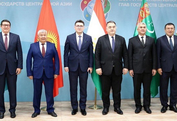 В Астане состоялась первая встреча министров энергетики стран ЦА В Астане состоялась первая встреча министров энергетики стран ЦА