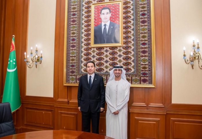 Türkmenistanyň banky we BAE ykdysady, maýa goýum hyzmatdaşlygyny berkitmegi maslahatlaşdylar Türkmenistanyň banky we BAE ykdysady, maýa goýum hyzmatdaşlygyny berkitmegi maslahatlaşdylar