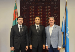 Turkmenistan and World Tennis Discuss Hosting Junior Tournaments