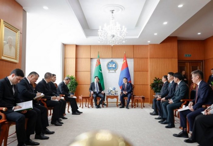 Президент Туркменистана встретился с Председателем Великого государственного хурала Монголии Президент Туркменистана встретился с Председателем Великого государственного хурала Монголии