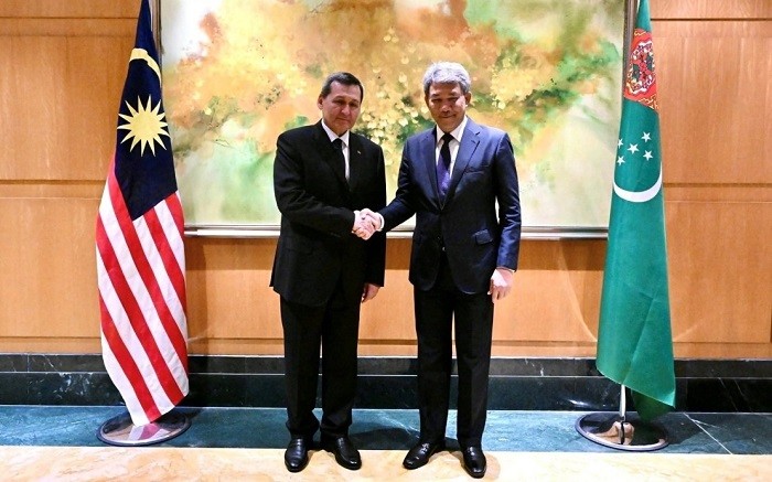 Minister of Foreign Affairs of Turkmenistan Rashid Meredov (left) holds a meeting with Minister of Foreign Affairs of Malaysia Datuk Seri Mohamad Hasan (right), December 19, 2024, Putrajaya, Malaysia (Photo: Bernama)