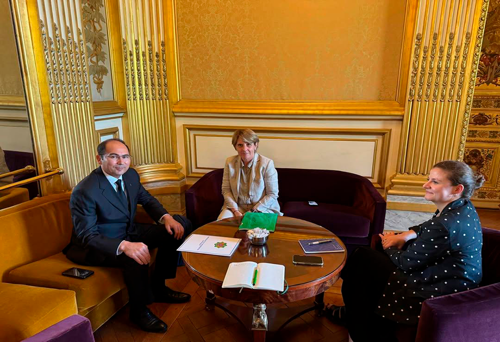 Meeting between Senator Samantha Cazebonne of France and Maksat Chariyev, Ambassador of Turkmenistan to France, June 11, 2025 (Photo: Embassy of Turkmenistan in France)