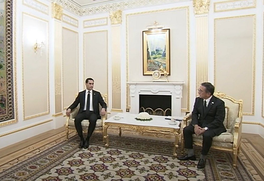 Meeting between President of Turkmenistan Serdar Berdimuhamedov and Hiroyuki Subai, Member of the Board of Directors of ITOCHU Corporation, June 27, 2025 (Photo: “Watan Habarlary”)