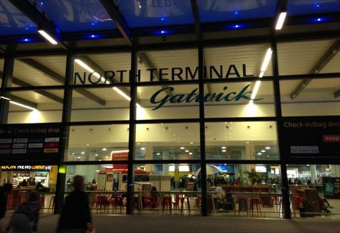 Gatwick Airport, London, UK (Photo: topcarsminicab.co.uk)